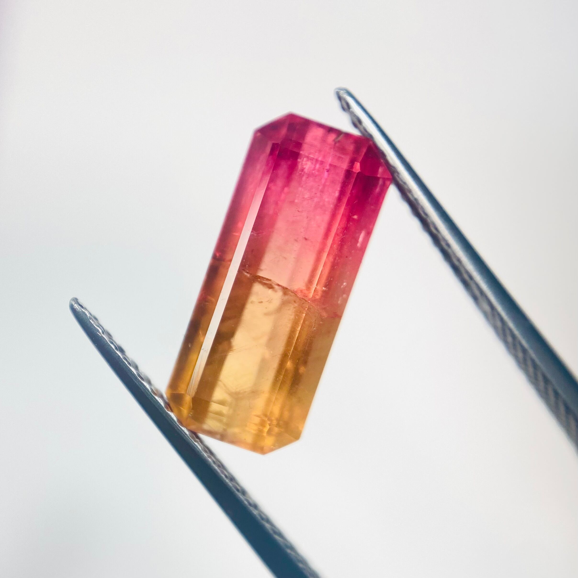 ハッピーオーラ全開なバイカラートルマリン