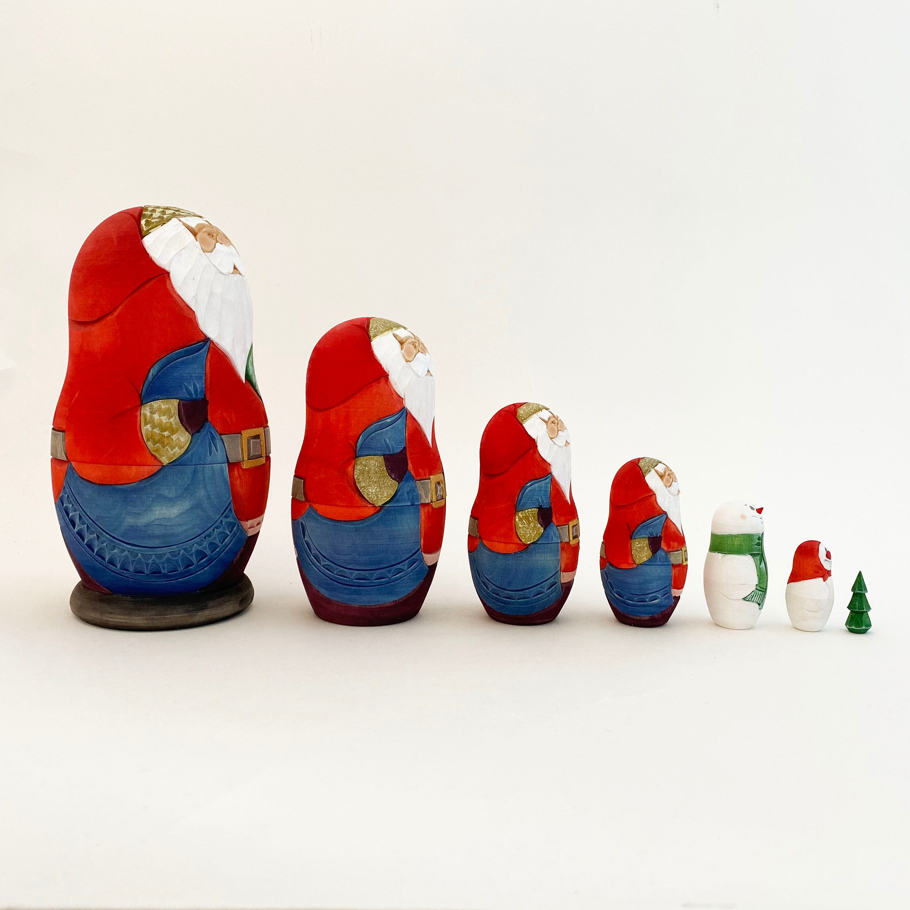 サンタ木彫マトリョーシカ（コブロフ工房/7個組）