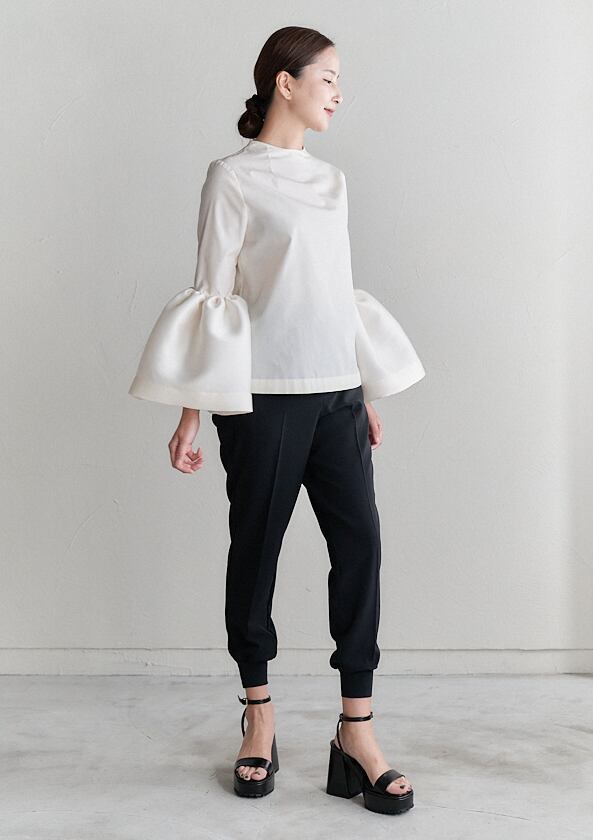 即完売品【 Fete 】Tulip Blouse チューリップ・ブラウス白