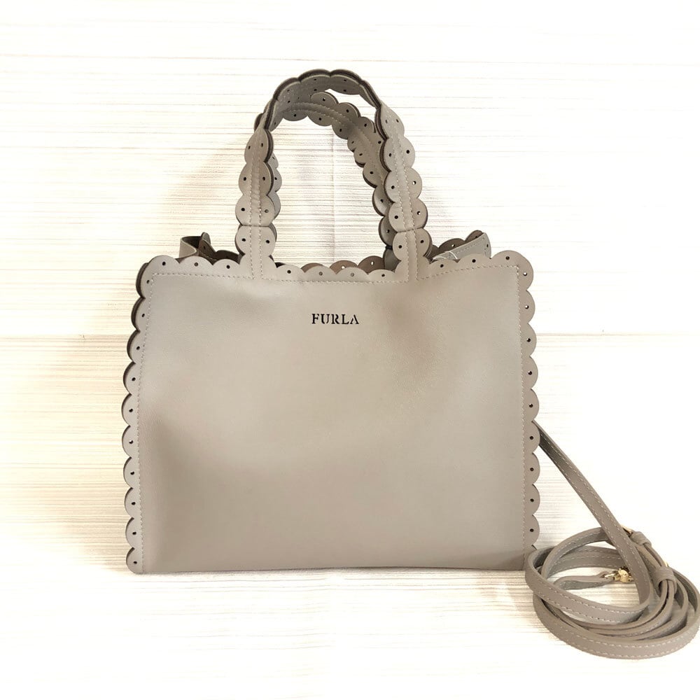 保管期間有 タグ付き未使用 美品 FURLA フルラ カットデザイン 2WAY ...