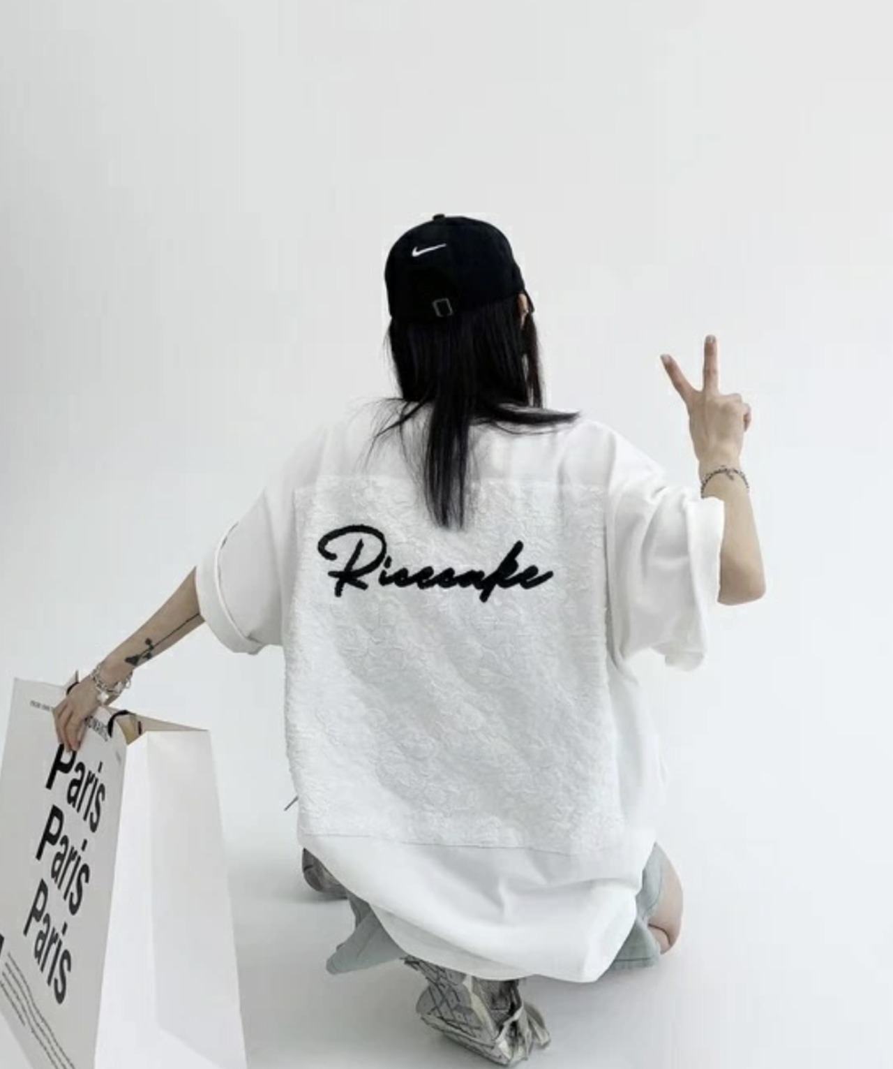 OISIS021 バックジャカードパッチ刺繍Tシャツ