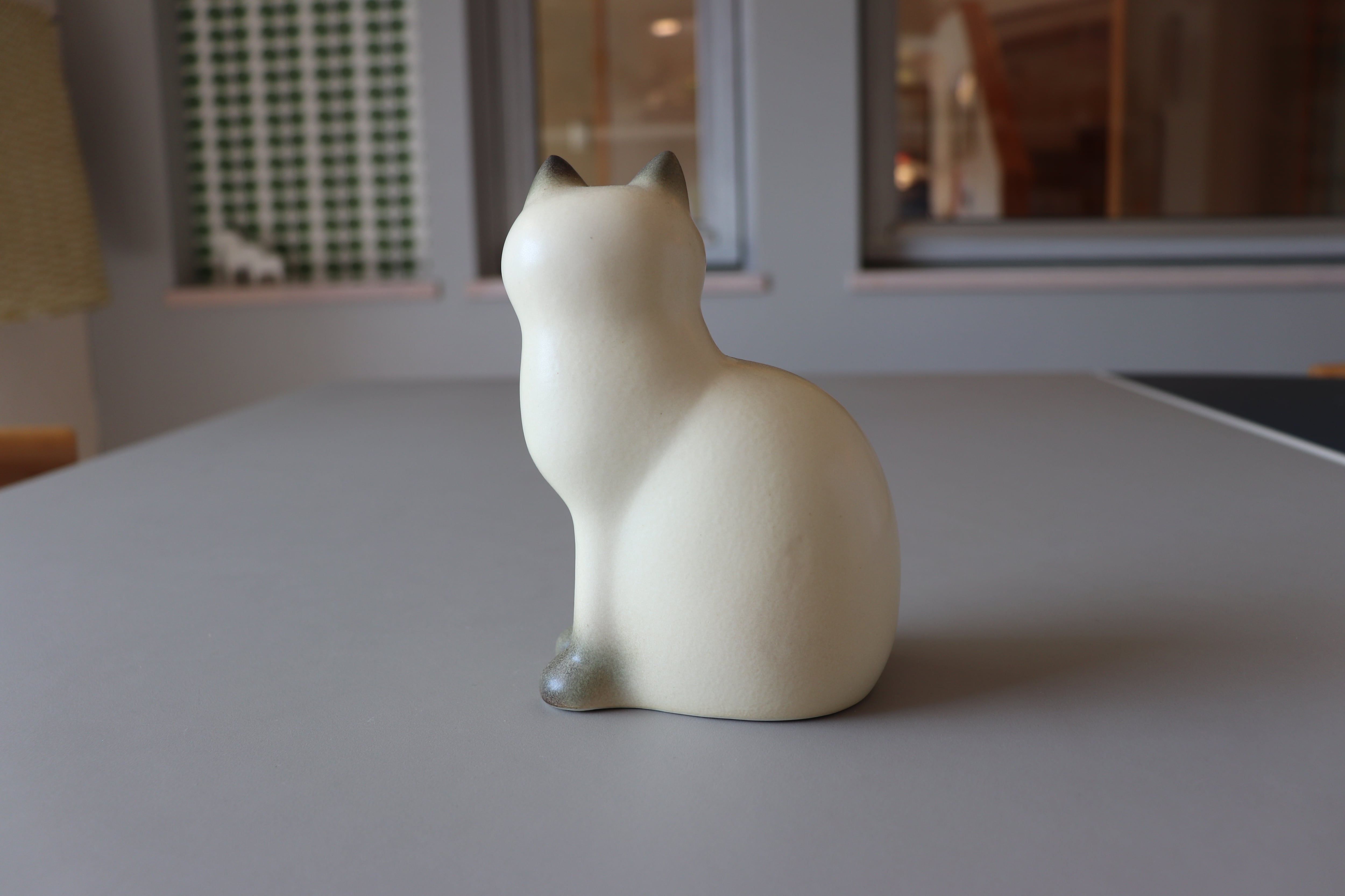 リサラーソン キャットマンズ ミディアム 白/グレー 陶器 リサラーソン キャットマンズ ミディアム 白/グレー 陶器