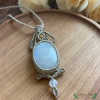 〈1〉ムーンストーン(moon stone)　マクラメネックレス(necklace)