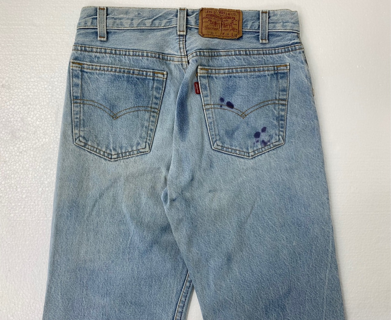 M-205  リーバイス Levisレギュラー古着 1985年米国製刻印546  W 70cm(ぐるり） 股下 79cm