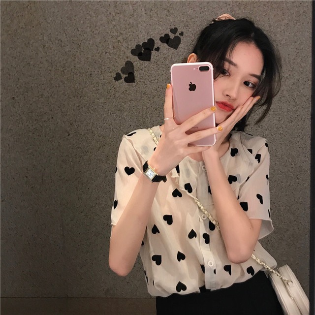 2020年初春の新バージョンのins学生の小さな新鮮な甘い愛の刺繍半袖シフォンシャツトップの女性 1号婦人6225747236
