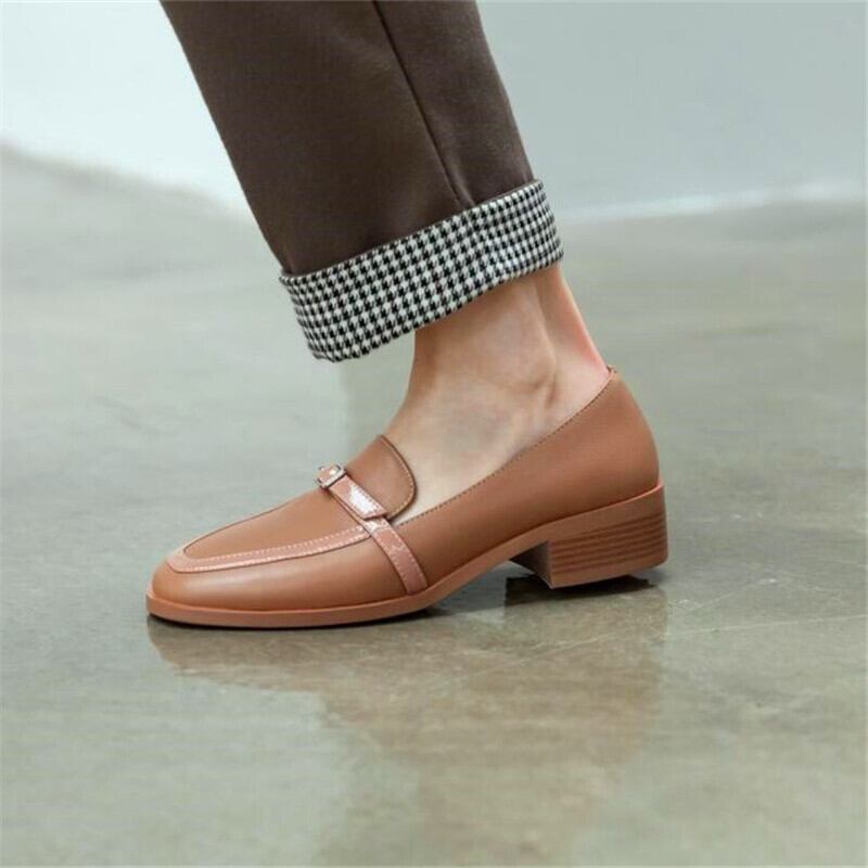 【新作】【送料無料】 ストラップデコレーションのメタルバックルラウンドトゥレディースハイヒールホワイトブラウンチャンキーヒールハイヒール春秋レディースパー 靴 シューズ スプリング 春物 オータム 秋物 ラウンドトー 10b377400123156