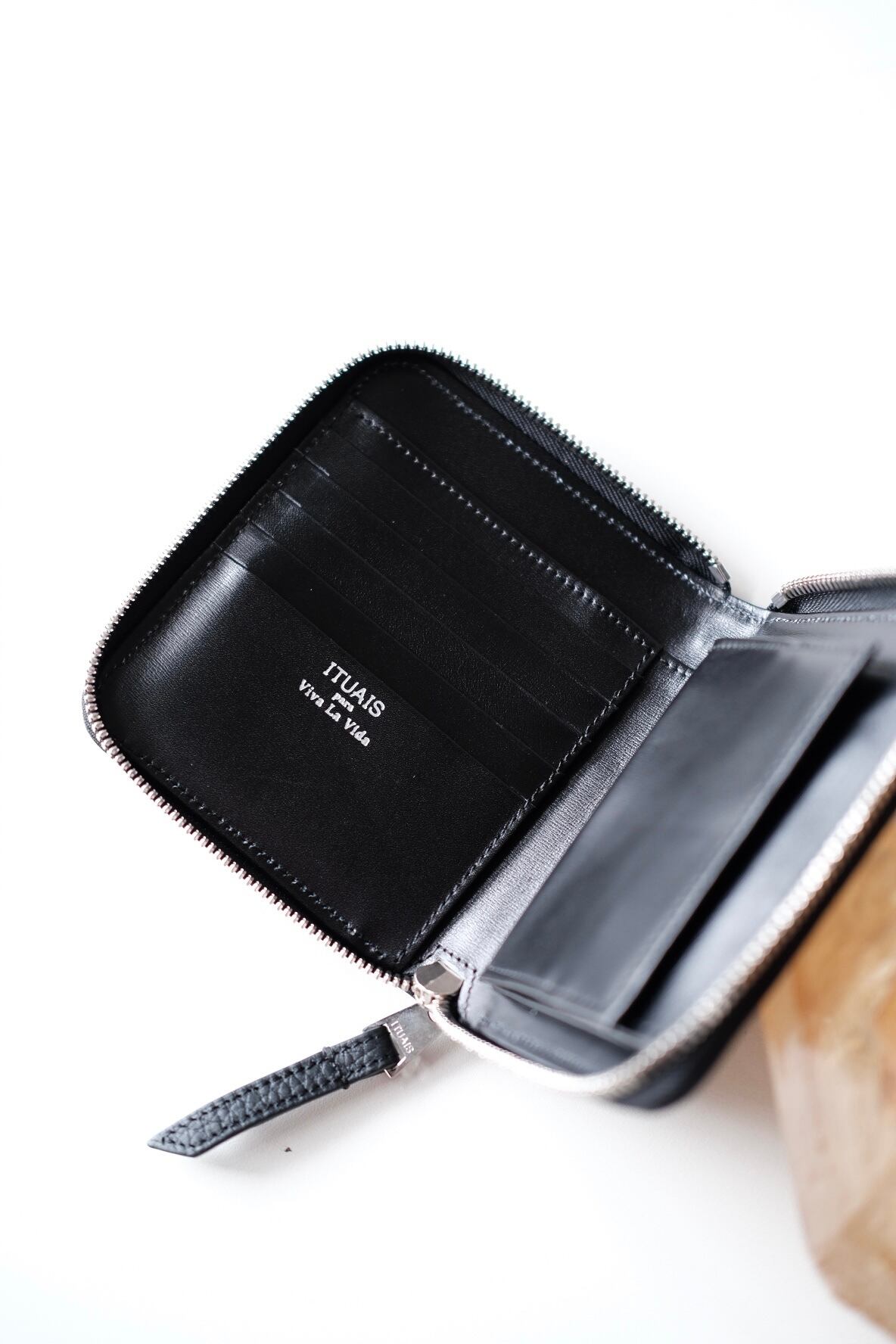 ITUAIS＜イトゥアイス＞RO-RO Short wallet(Chupi) | Inhigh