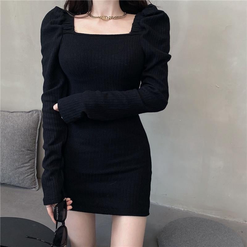 【新作】【送料無料】 2022 秋と冬の新スクエアネック明らかに鎖骨陰謀リトルブラックドレスフレンチパフスリーブ底ヒップドレス女性のための 0276622523857