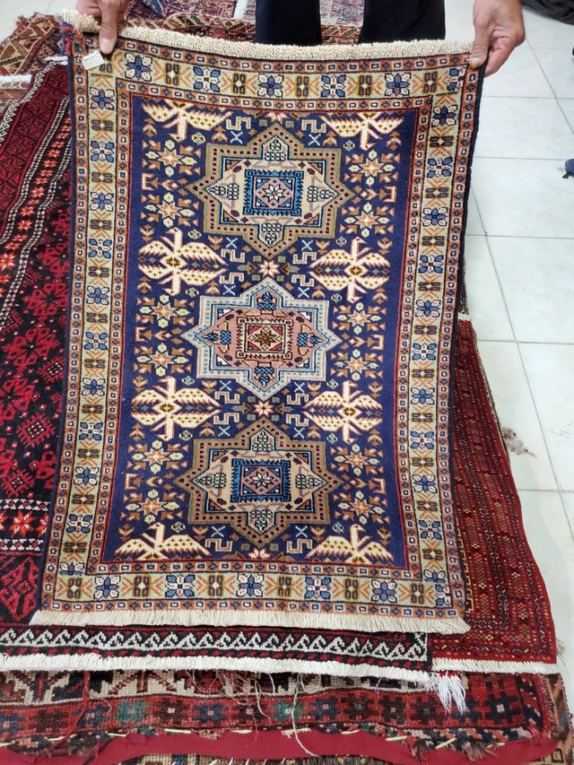 絨毯クエスト48【No.57】 ※現在、こちらの商品はイランに置いてあります。ご希望の方は先ずは在庫のご確認をお願いします。