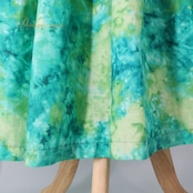 フラダンス 衣装 ワンピース ドレス グリーン系 ワンショルダー ベロア ワントーン かわいい 華やか 鮮やか 上品 高級感 光沢感 きれい 明るい 緑 ハワイアン アロハ ハワイアンプリント フラ ダンス レッスン 練習 ドレスアップ おしゃれ エレガント