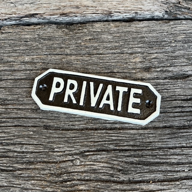 ブラックサインプレート PRIVATE