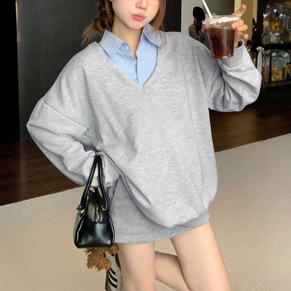 シャツ襟切り替え スウェット トップス レディース 春秋 韓国 レイヤード風 きれいめ 大人 カジュアル おしゃれ 重ね着 Vネック プルオーバー 大人可愛い 大人女子