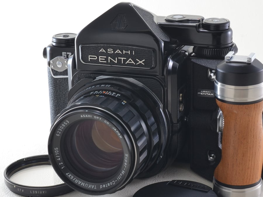 PENTAX 67 TTL / smc TAKUMAR 6×7 105mm F2.4 木製グリップ付 整備済