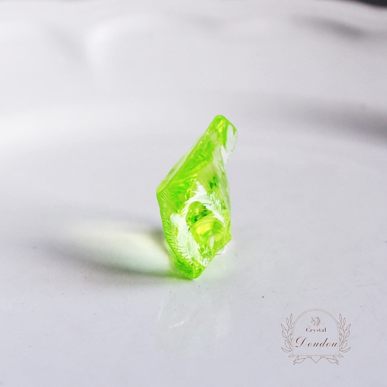 アンダラクリスタル　希少ネオン　アニスグリーン・ラジウム〔sa4231〕 アンダラクリスタル 希少ネオン アニスグリーン・ラジウム