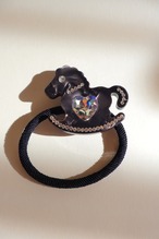 キラキラ木馬　ヘアゴム