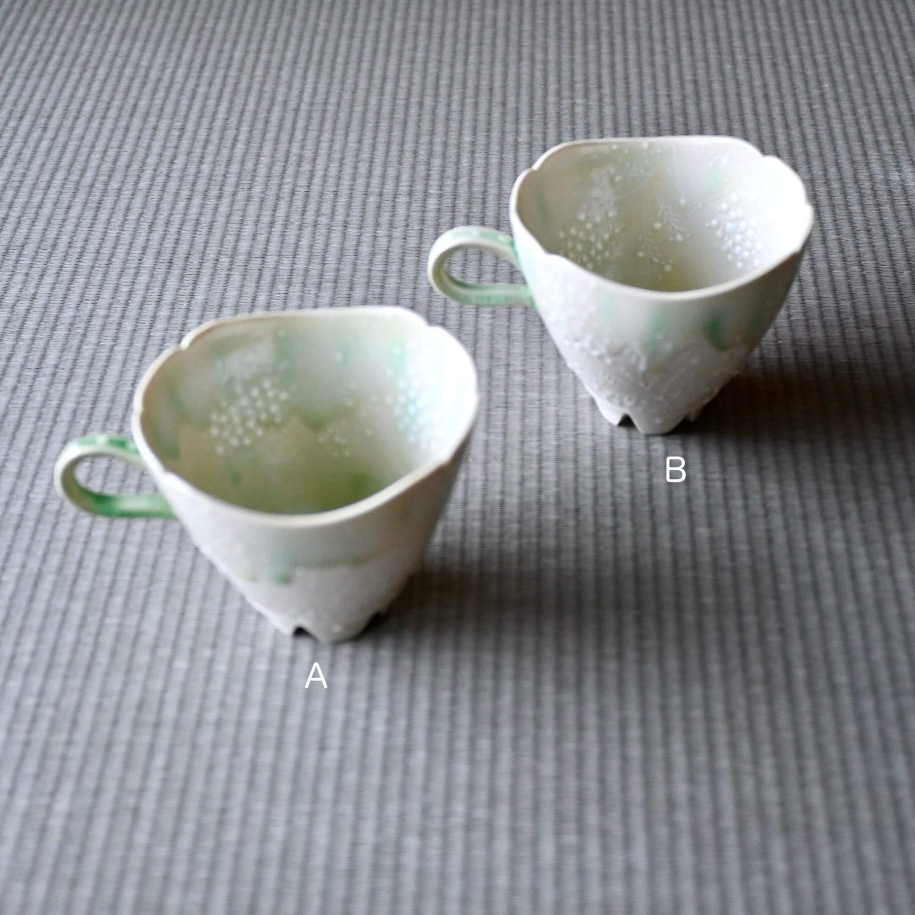 21.水辺のミモザMUG（A) | 陶工房 みかガマ ＊ のぐちみか