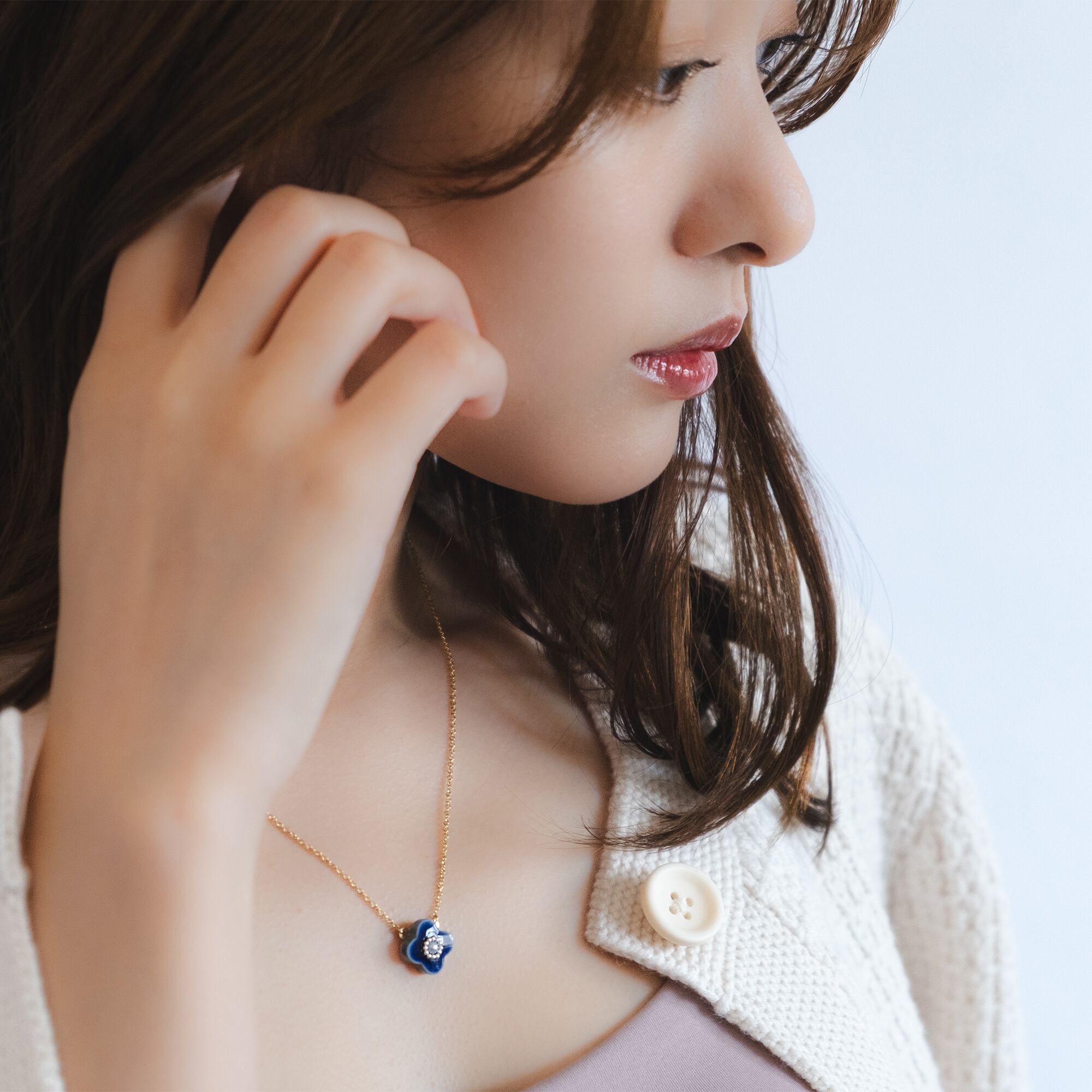 美濃焼陶器 小花 パールネックレス｜花色 | MIKELO（ミケロ）｜陶器