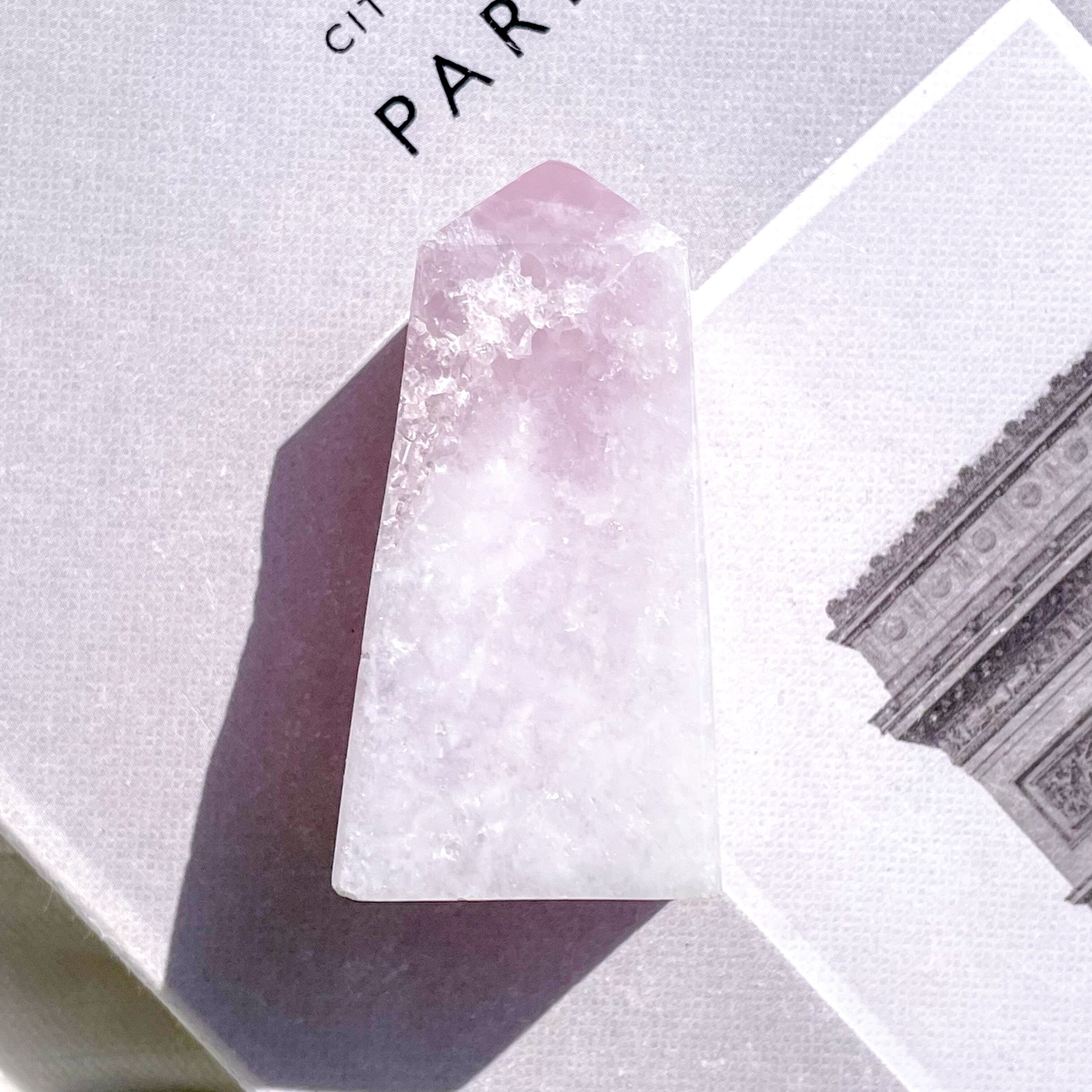 白いアラゴナイトの花 Pink Aragonite Tower 3 ✧ ピンクアラゴナイト | FLUXY - 天然石と