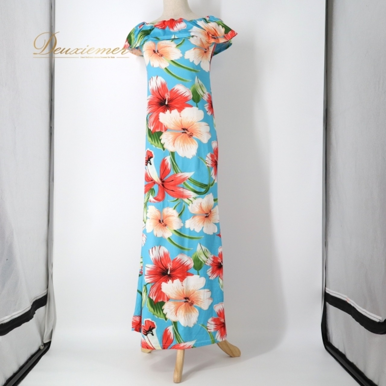 フラダンス 衣装 ワンピース ドレス ブルー系 ハイビスカス柄 ハワイアンプリント アロハ フラ ダンス レッスン 練習 フリル 水色 花柄 植物柄 華やか 鮮やか かわいい おしゃれ さわやか 上品 大人 大人っぽい レッド系 ホワイト系 グリーン系 オレンジ系 フラダンス用ドレス サマーウェア リゾートスタイル エレガント ドレスアップ 女性用 大人用 ロングドレス 軽やか 柄物 可愛いデザイン