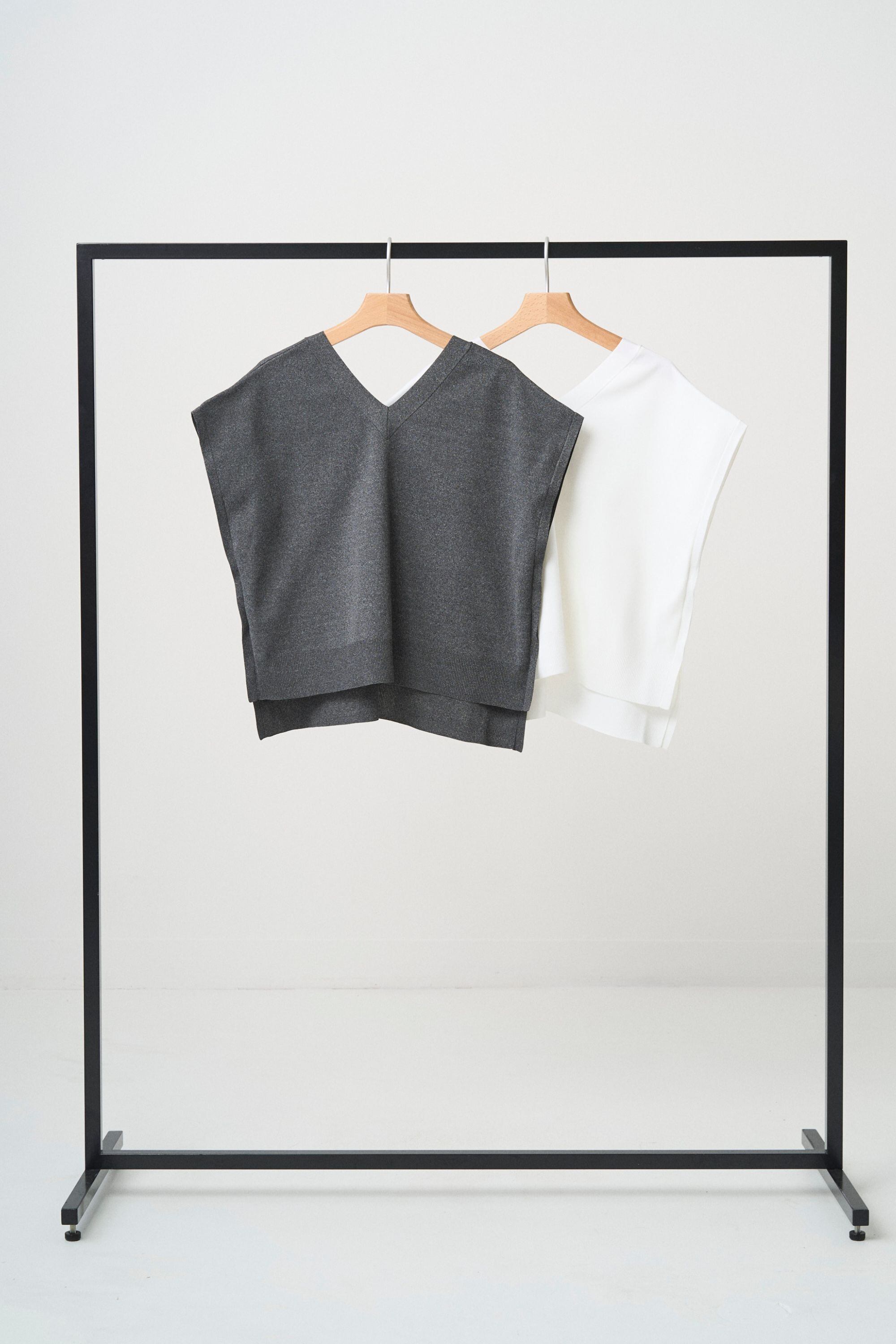 こん さま専用 ポンチョコート ZARA】バックル付き ポンチョコート MANTECO社 SUGAユンギ着用