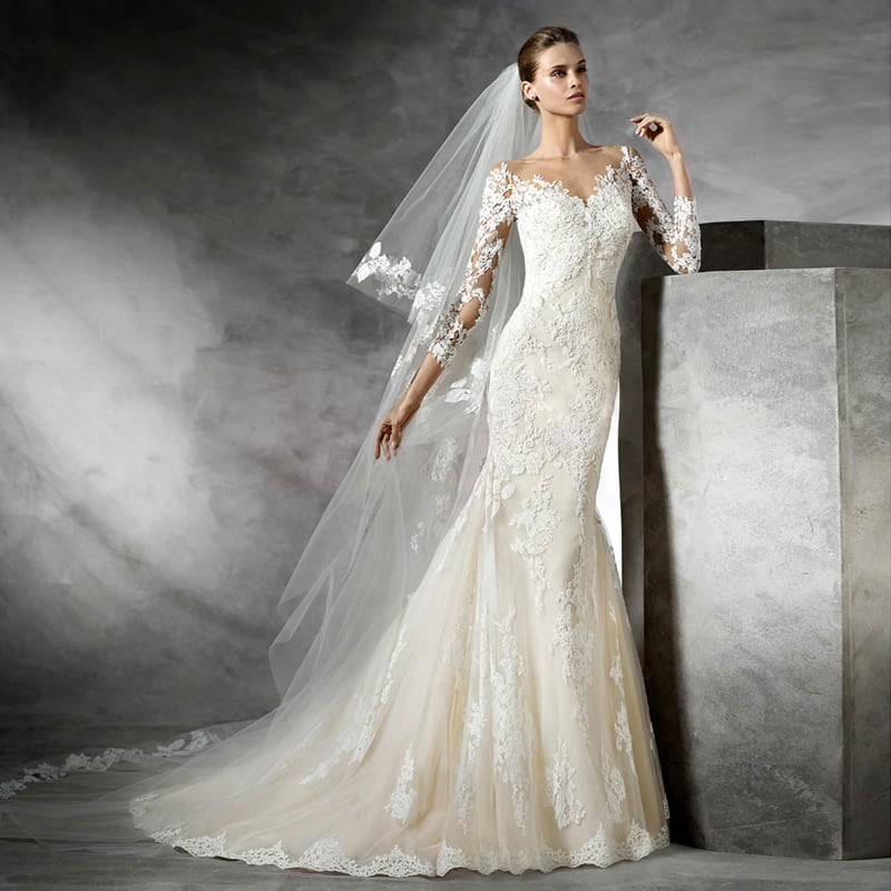 PRONOVIAS 長袖総レースドレス