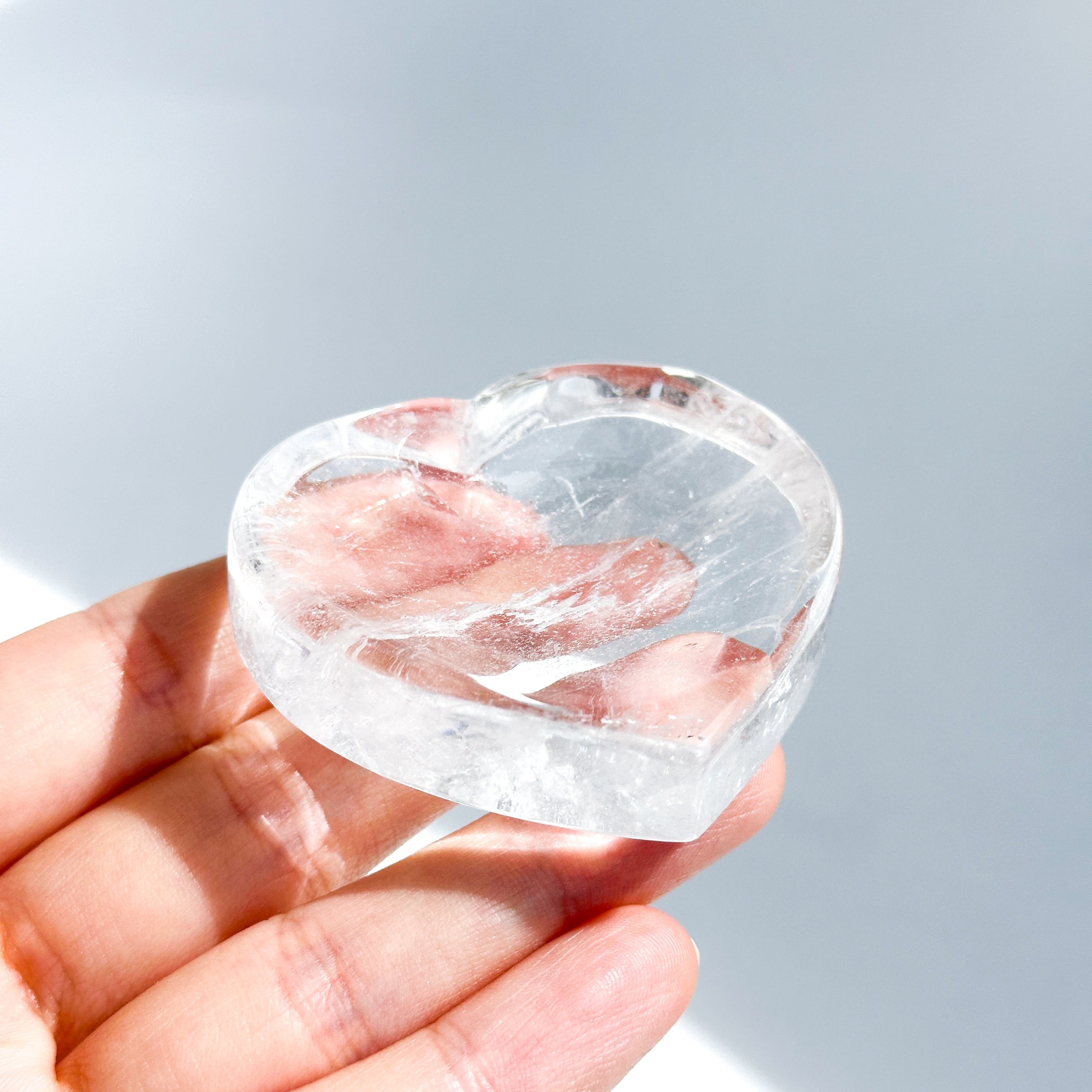 ぷるん　雫　ドロップ型　スタンド付き　クリアクォーツ　スモーキー　クリスタル クリアクォーツハート型のうつわ 33◇ Clear Quartz ◇ 天然石・鉱物