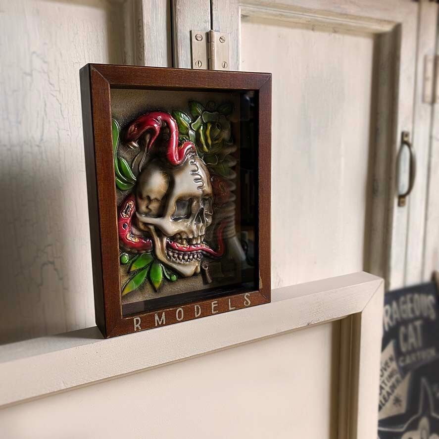 OLDSHINK TATTOO #1 BOX FRAME