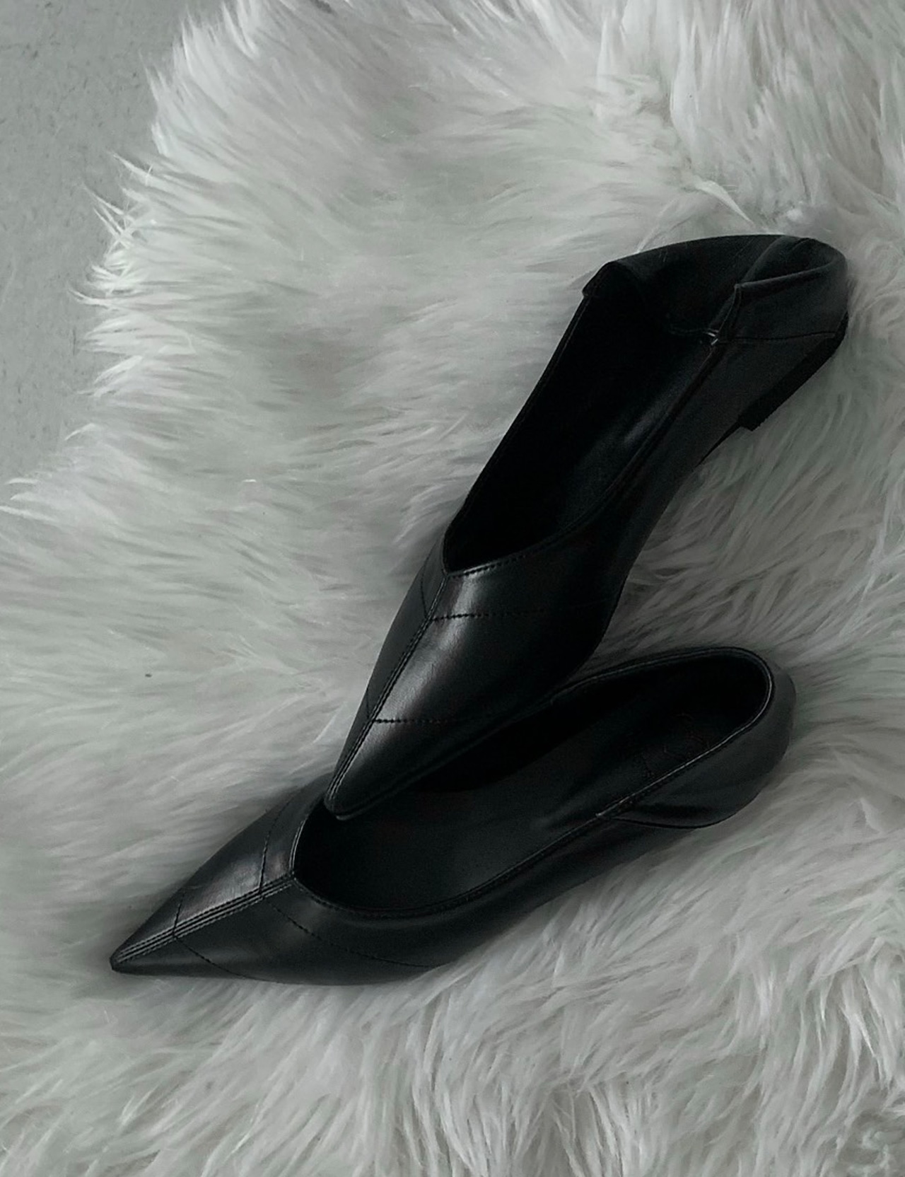 【新作5%OFF・3日間】Sharp Flat Shoes_2colors