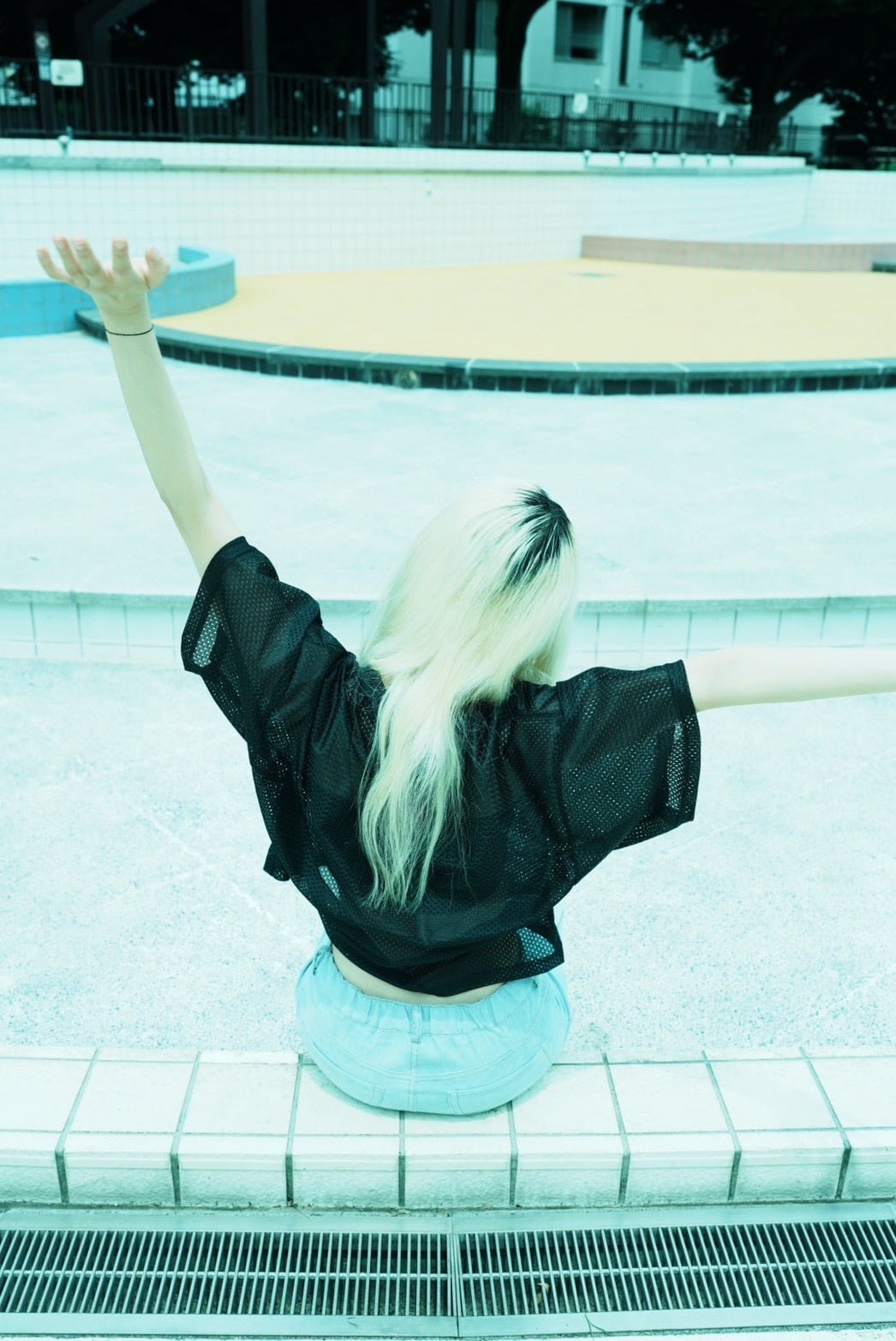 MOON TREE PLANET [MESH SHORT PULLOVER]