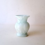 ブルーホワイトな石の花瓶