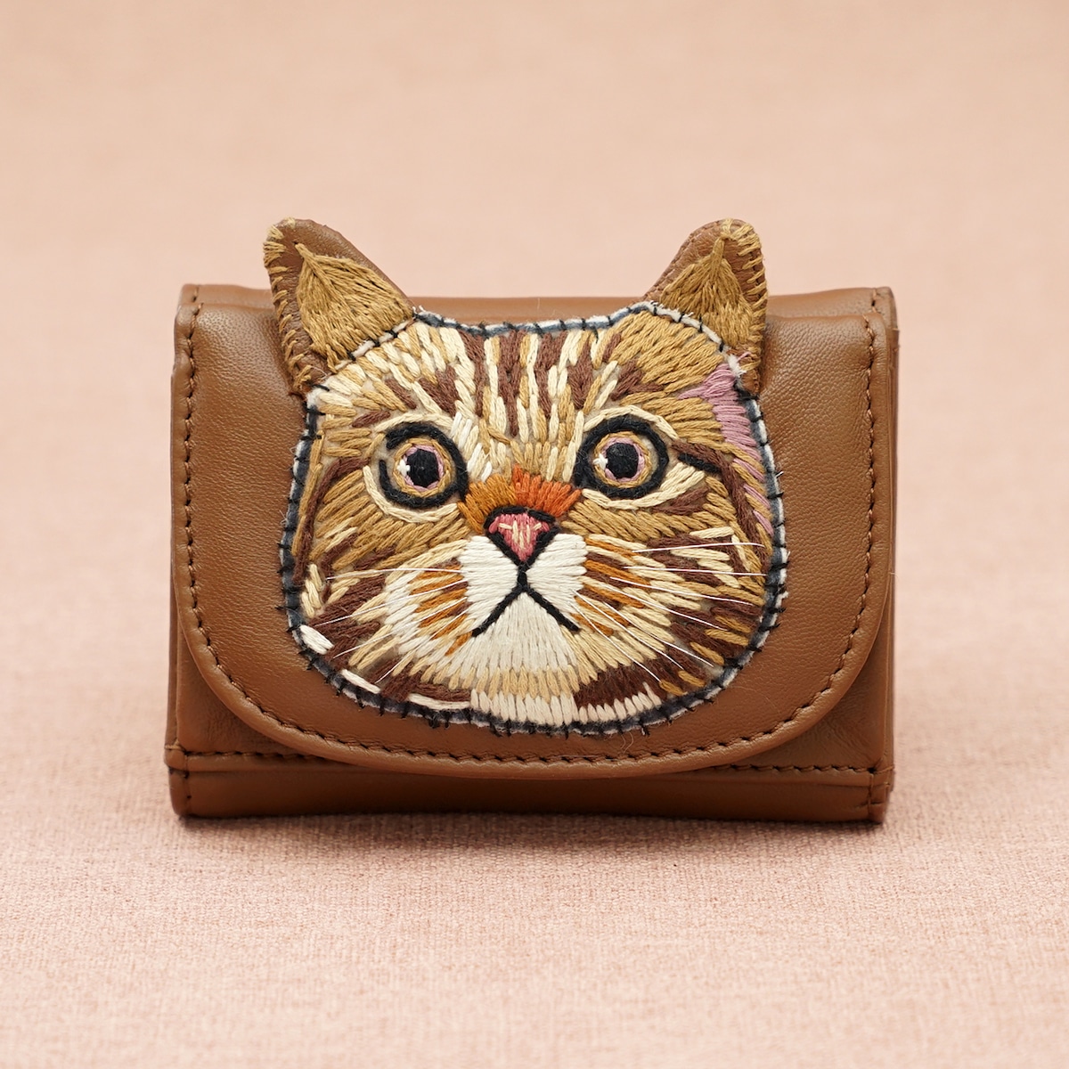 ねこミニ財布 brown cat/CAMEL | tamaobazaaar