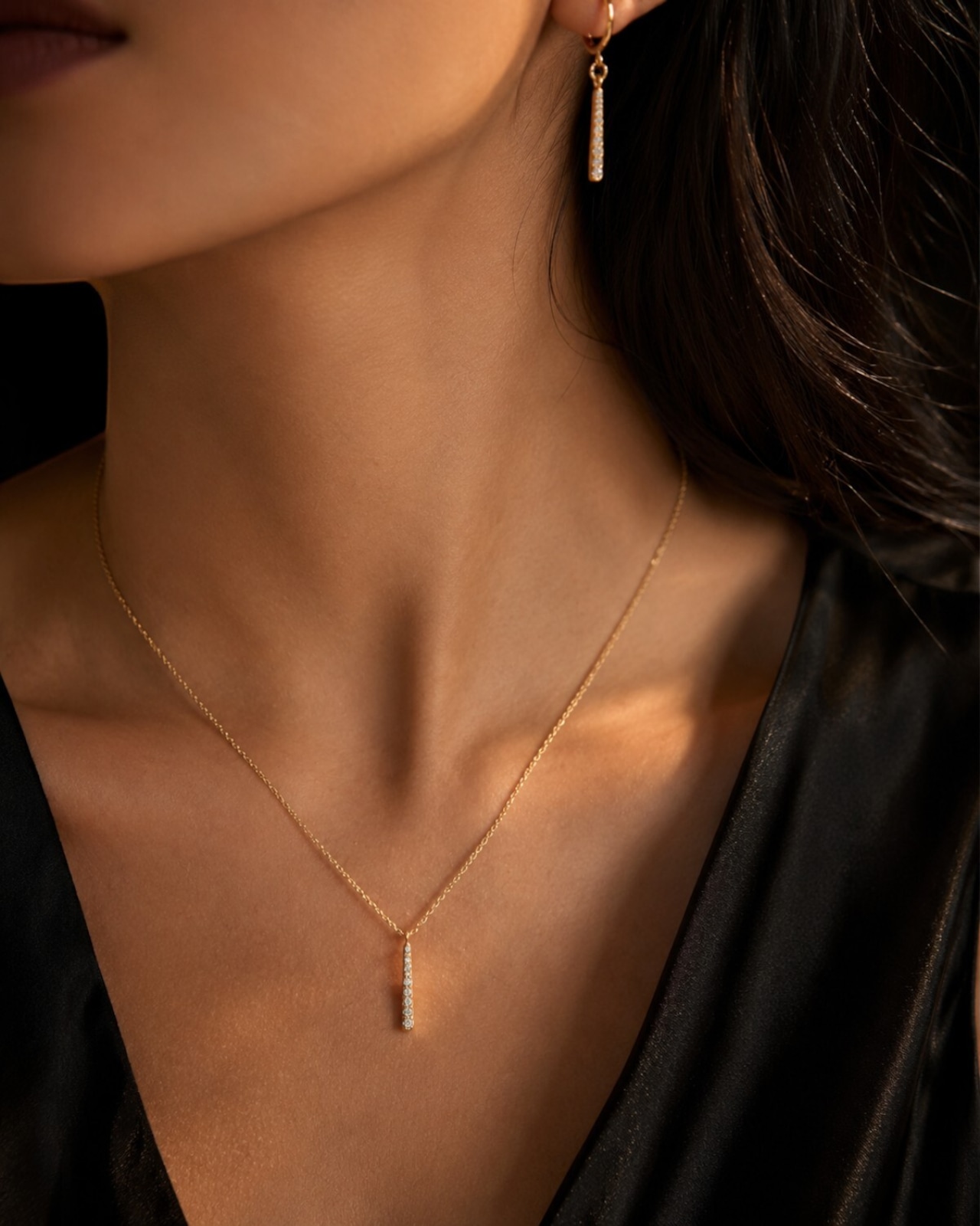 VERTICAL STONE DROP EARRINGS / GOLD