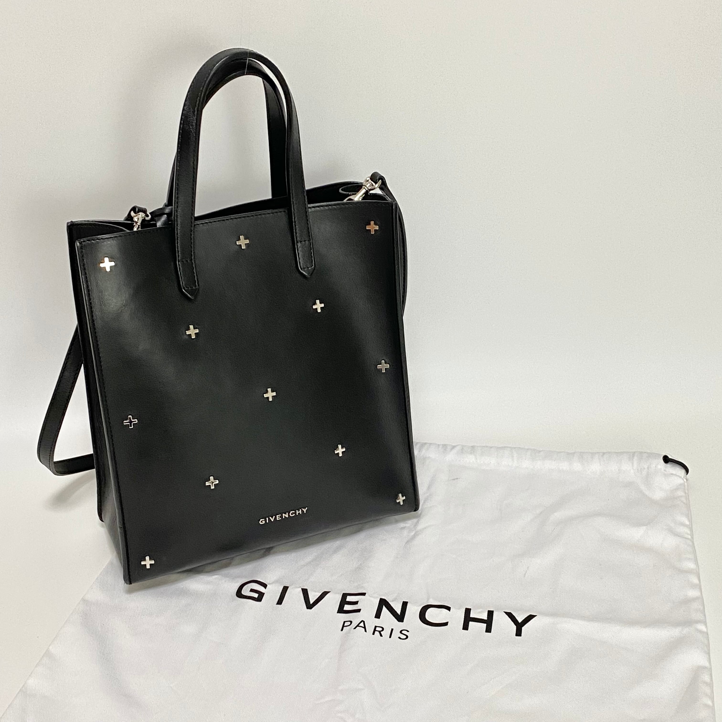 Reserved items※GIVENCHY ジバンシー スタッズ付き 2wayトートバッグ ...