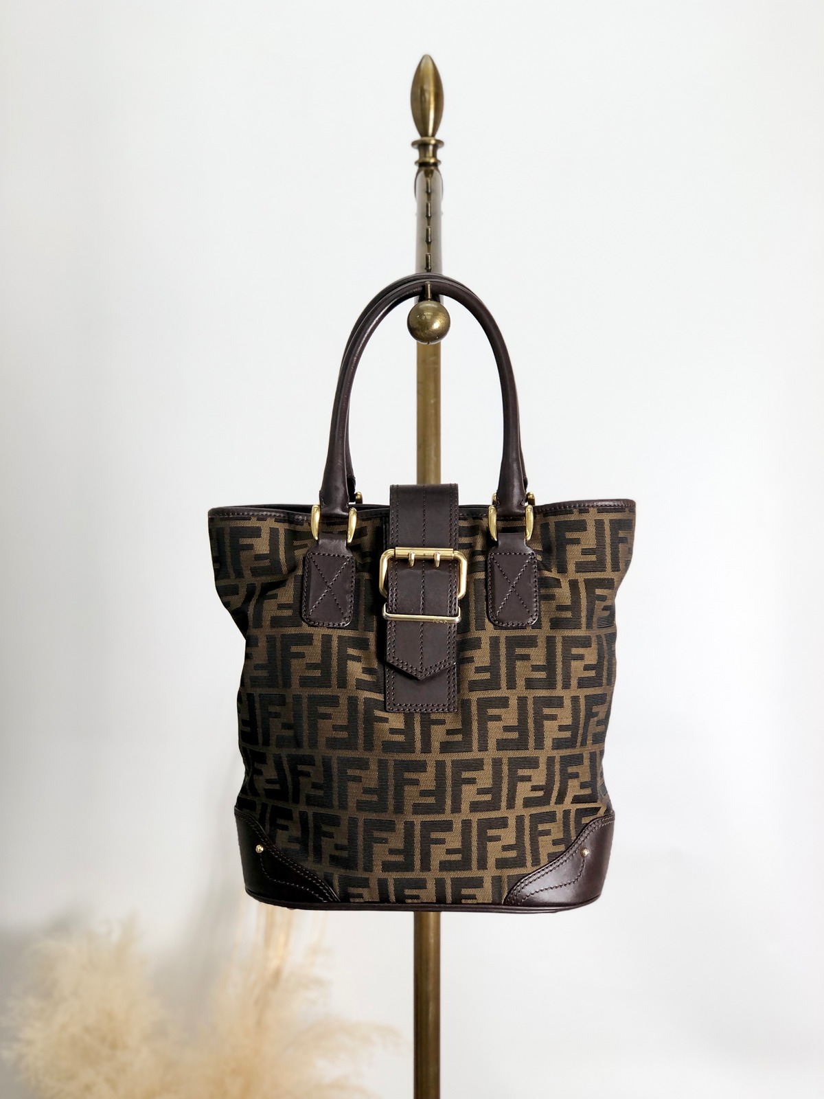中古】良品 FENDI フェンディ 80