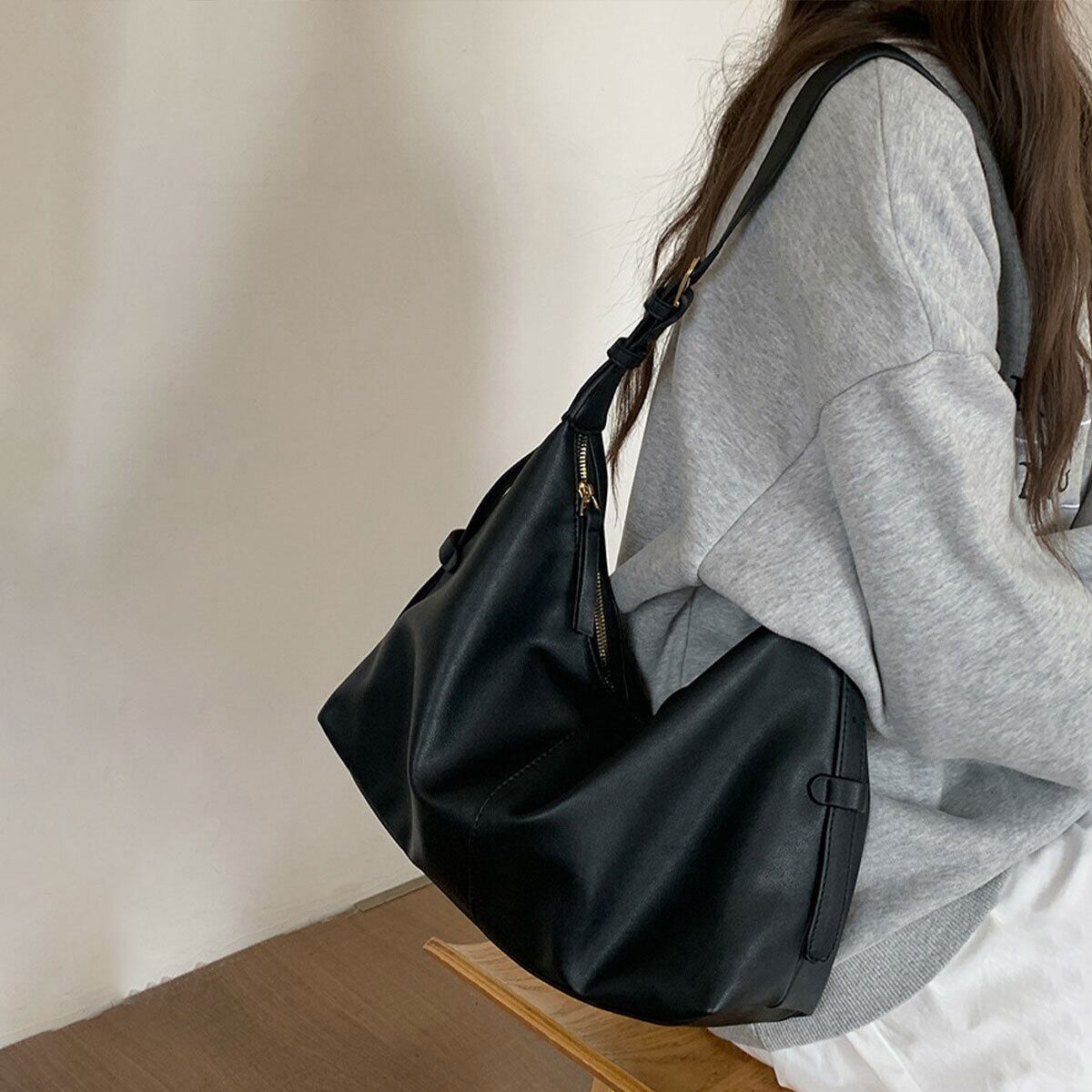 PUレザー ショルダーバッグ 大容量 レディース 韓国 通勤 通学 ビジネス OL きれいめ 大人 カジュアル おしゃれ シンプル ワンショルダー バッグ 大人可愛い 大人女子