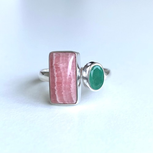 インカローズとエメラルドのフォークリング SV925