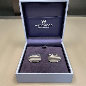 Wedgwood カフリンクス ストライプ シルバーカラー #201b