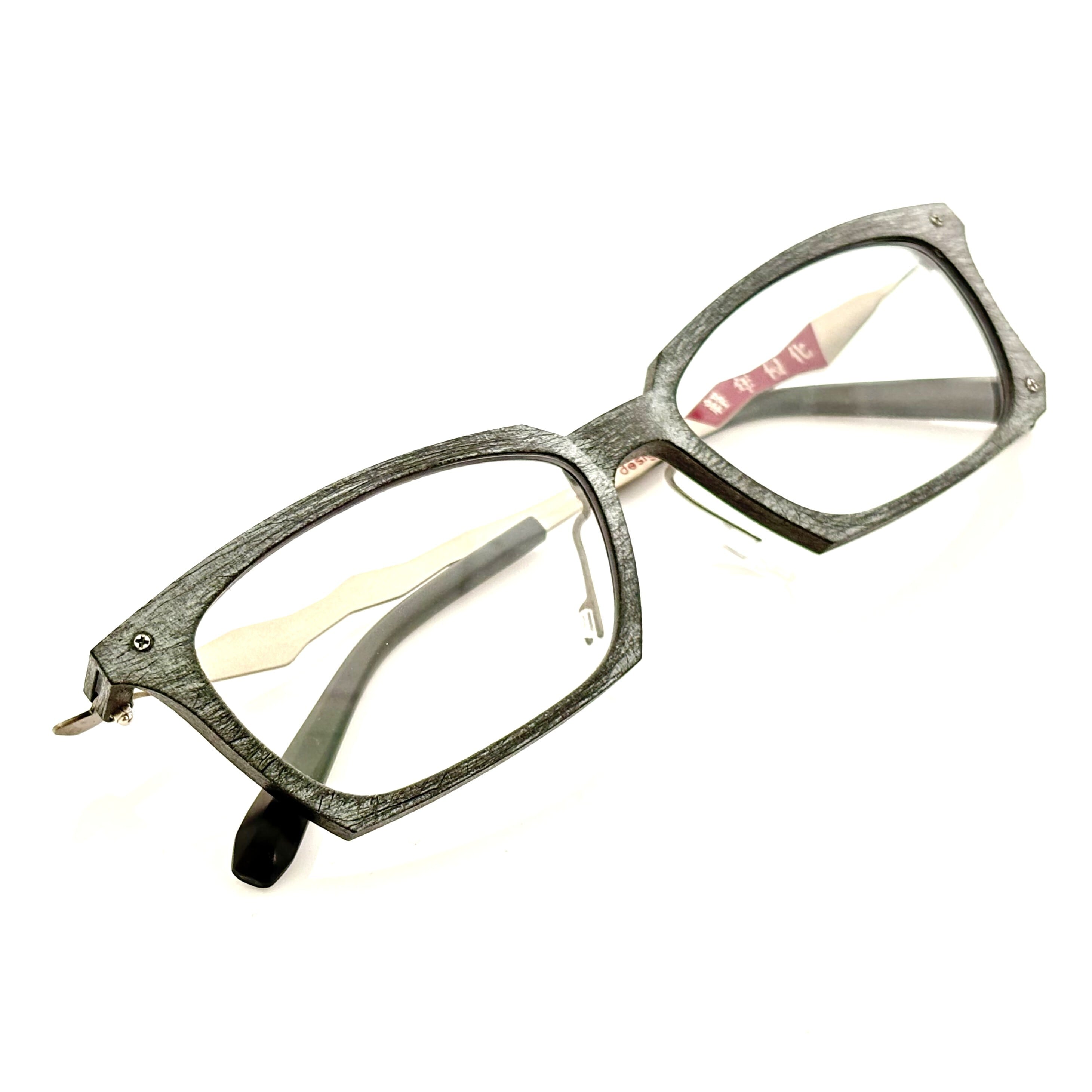 品番:3901「壊れかけた先、そして」 色:古銀