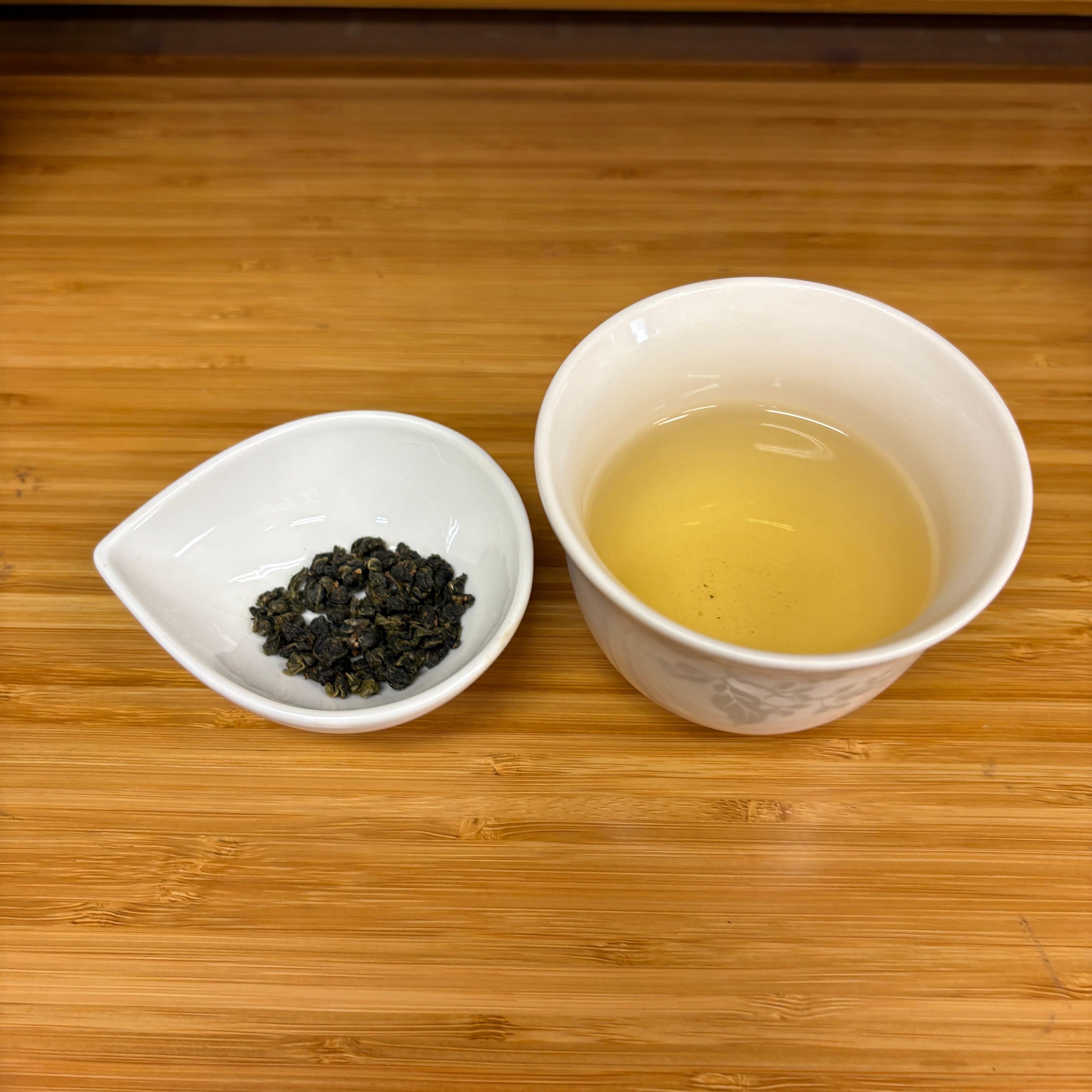台湾】凍頂山 春一番摘み 高山烏龍茶 凍頂烏龍茶 上茶100g | 泰和商事
