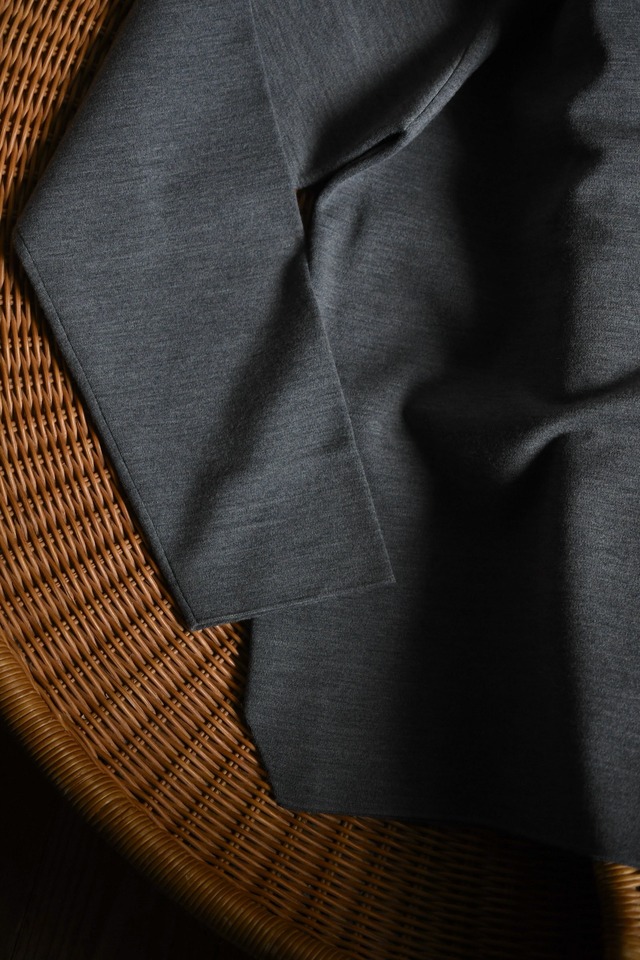 BATONER / 32G SMOOTH WOOL CREW NECK (Gray)