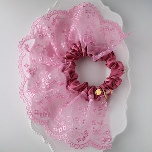 【ご好評につき再販】大人のローズ ハーフレースシュシュ〈Rose Pink|ローズピンク〉