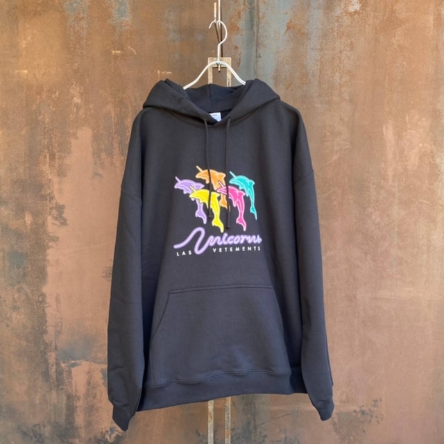 VETEMENTSDOLPHIN-UNICORN HOODIEBLACK