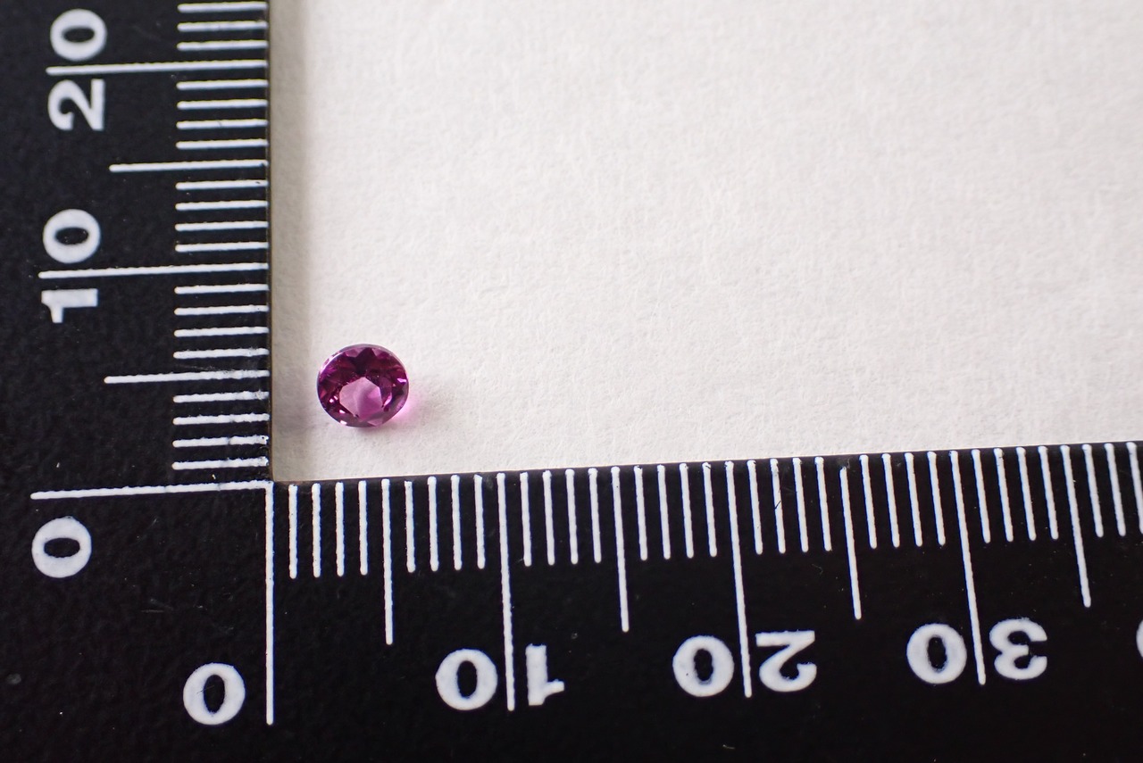 ロードライトガーネット　0.32ct　[C7‐731]