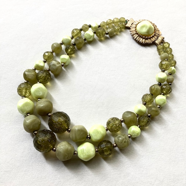 1960s Green Beaded Necklace