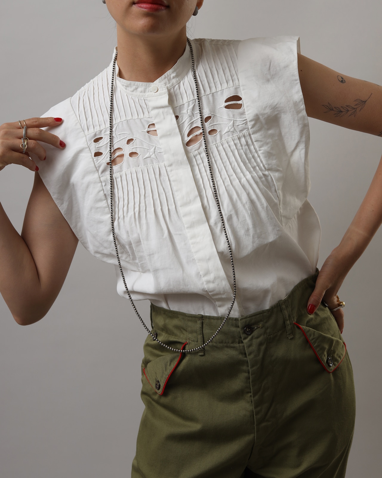 Chloe / Cut Work Top