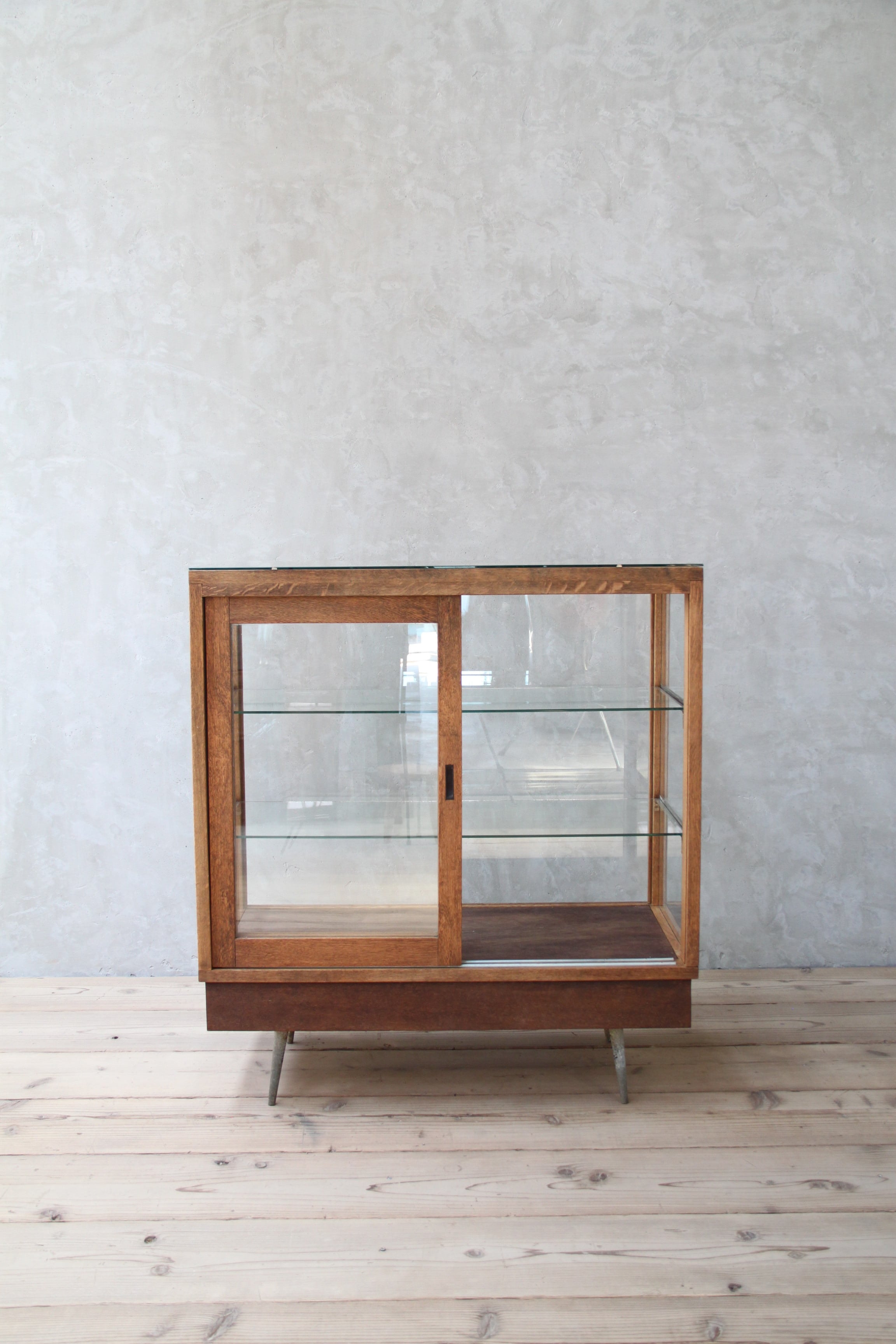 コンパクトなガラスショーケース 古家具/アンティーク/ガラスケース
