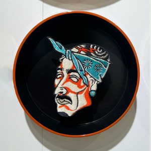 KOJIMAN×SHISHUMANIA「2PAC」横振り刺繍盆
