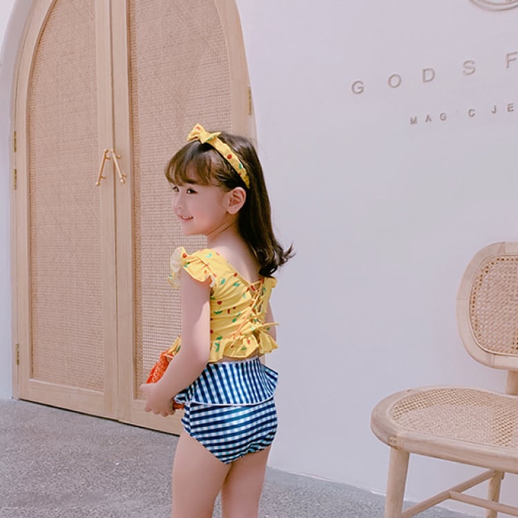 女の子 子供水着 140㎝ セパレートタイプ 蒸し暑い