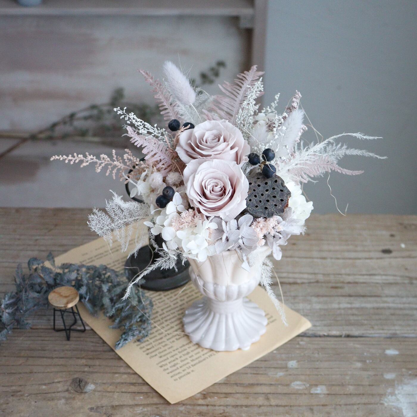 シャビーピンクのロマンティックアレンジ＊°.プリザーブドフラワー