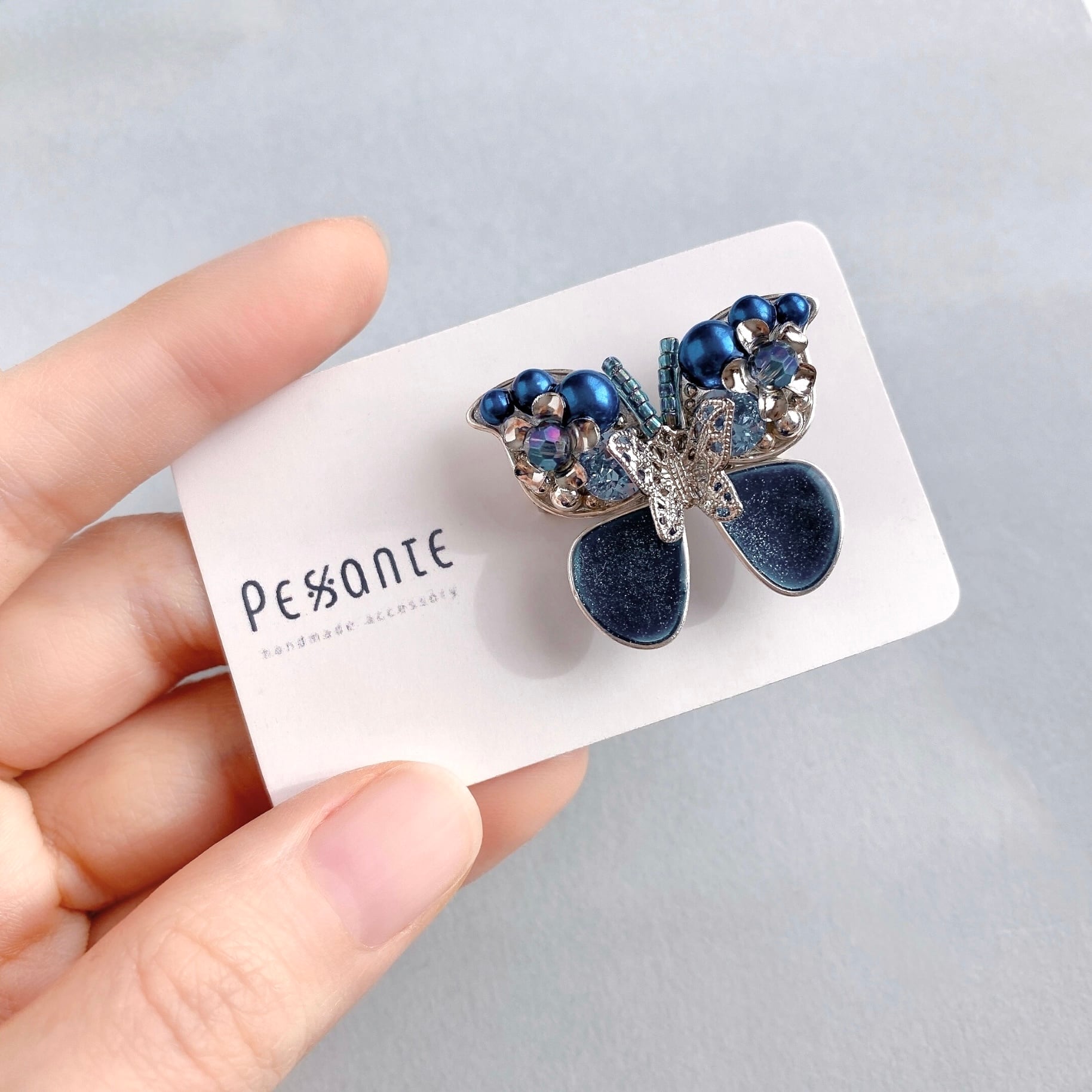 幸せを運ぶ青い蝶〜blue butterfly〜 | Pesante